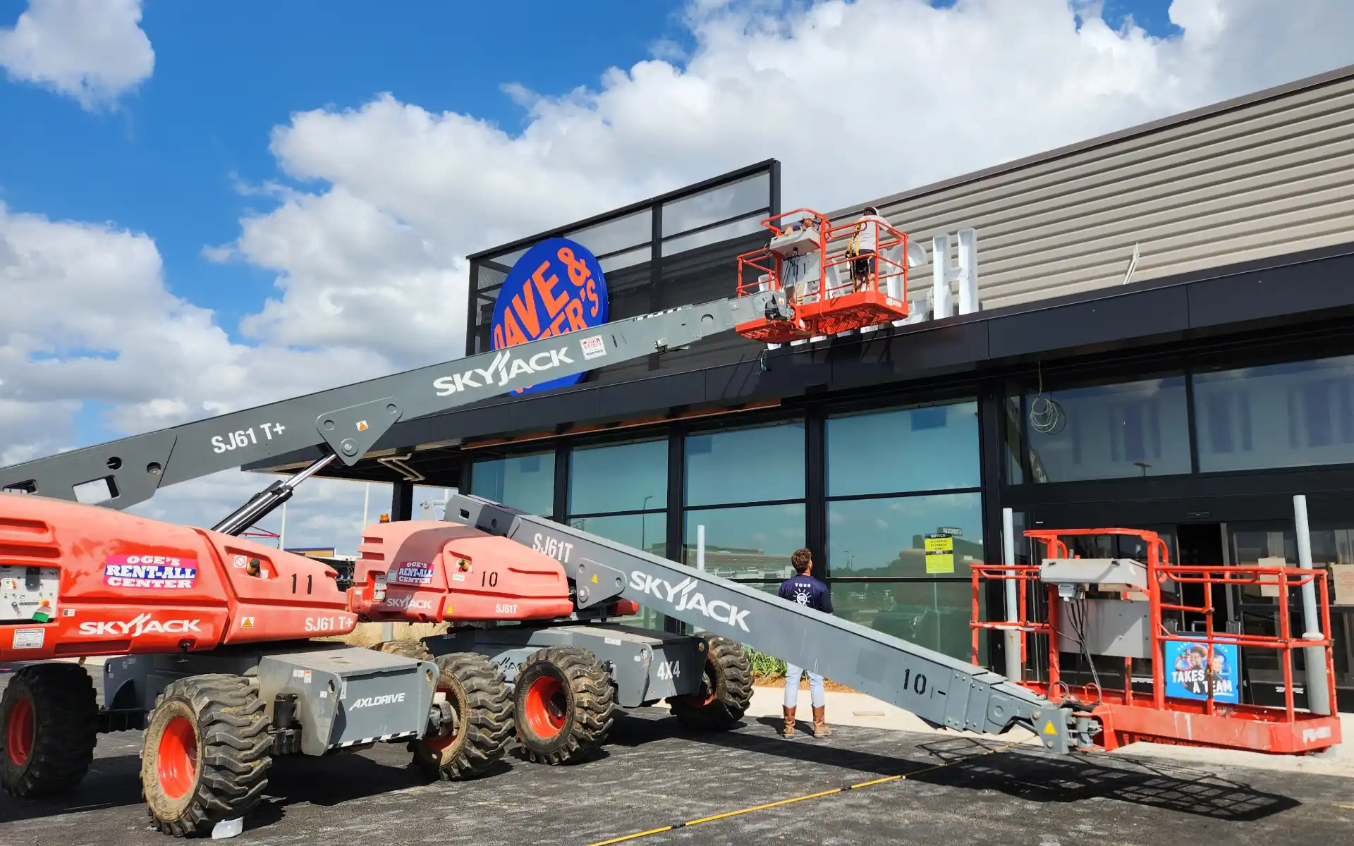 sign installation and repairs in Texas and Louisiana